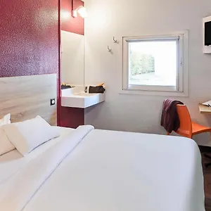 Hotel Hotelf1 Porte De Châtillon, Paris