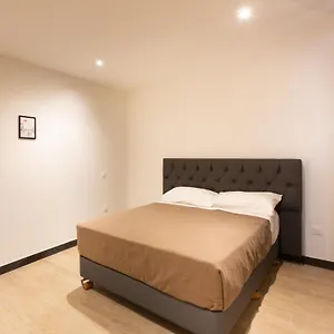 Hotel Léonard De Vinci Ii, Paris